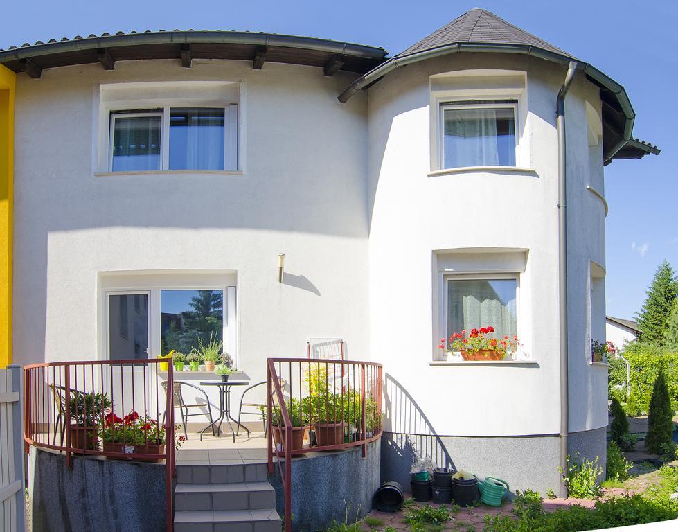 Aura Guesthouse Любляна Экстерьер фото