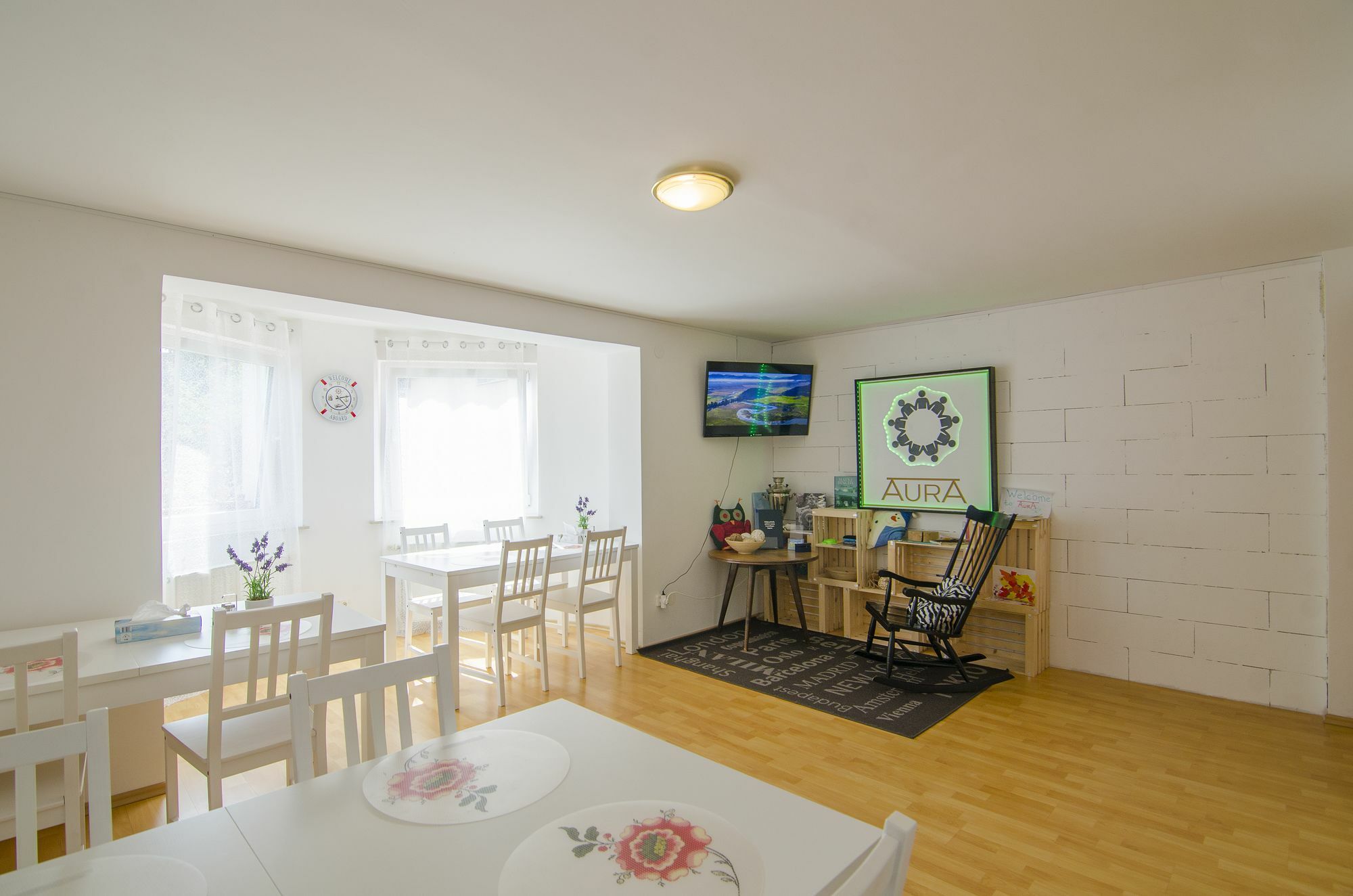 Aura Guesthouse Любляна Экстерьер фото